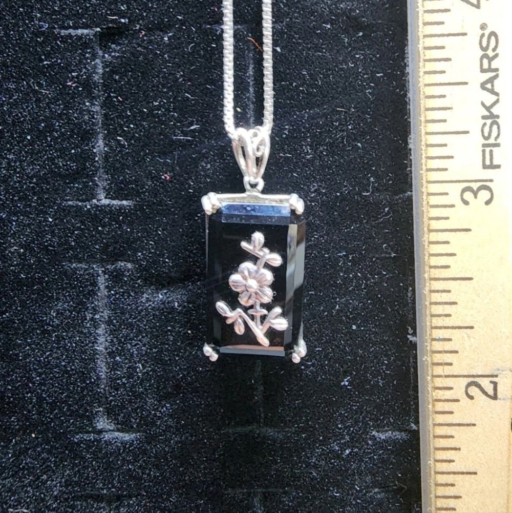 Vintage Sterling Silver/Black Polished Glass Floral Pendant & Necklace Tested+